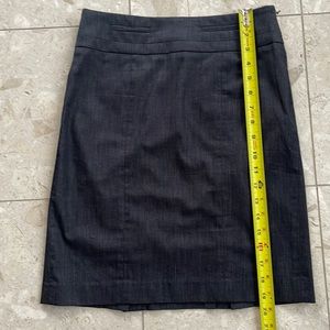 Cotton/spandex blend LOFT skirt